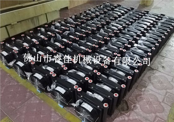 板式換熱器打包發(fā)貨