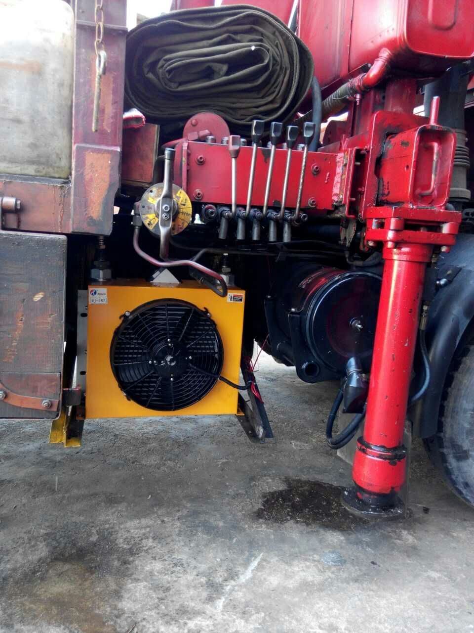 油冷卻器 油冷卻器