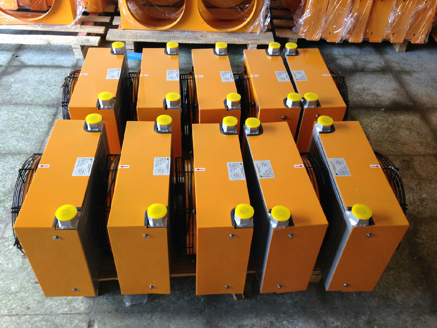 【大賣】慶祝<font color='red'>風(fēng)冷式油冷卻器</font>RJ-355銷量如虹