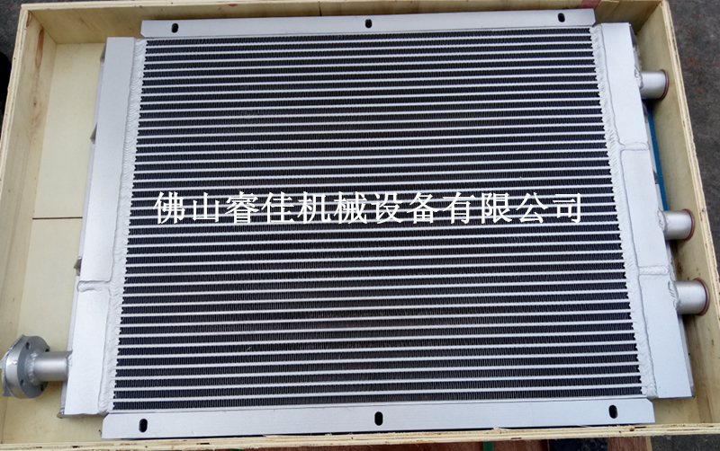 【冷卻器廠家】訂做<font color='red'>凌格風空壓機散熱器</font>