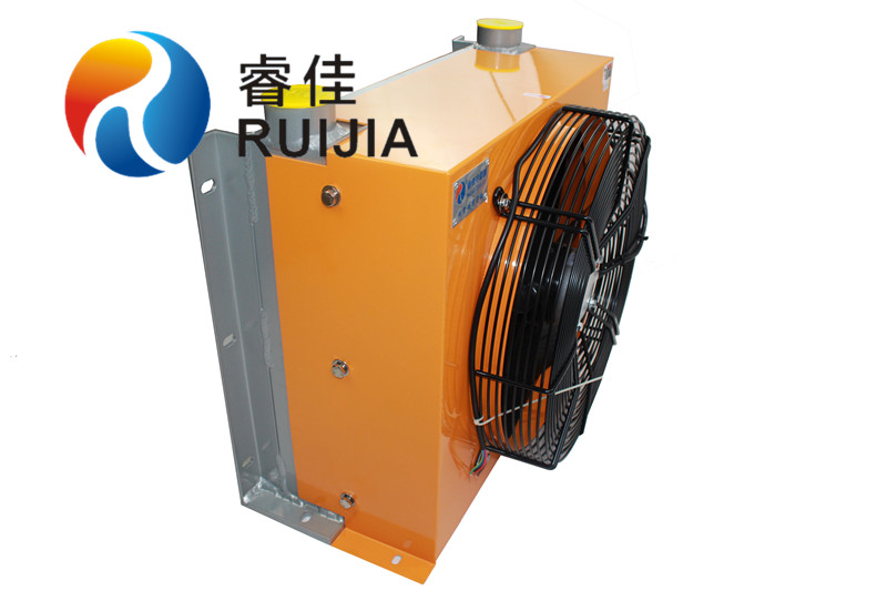 快來給您的工程車輛降降溫，睿佳<font color='red'>液壓油散熱器</font>RJ-556