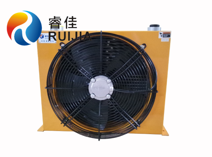 【冷卻器廠家】300L<font color='red'>液壓油冷卻器</font>哪里有？