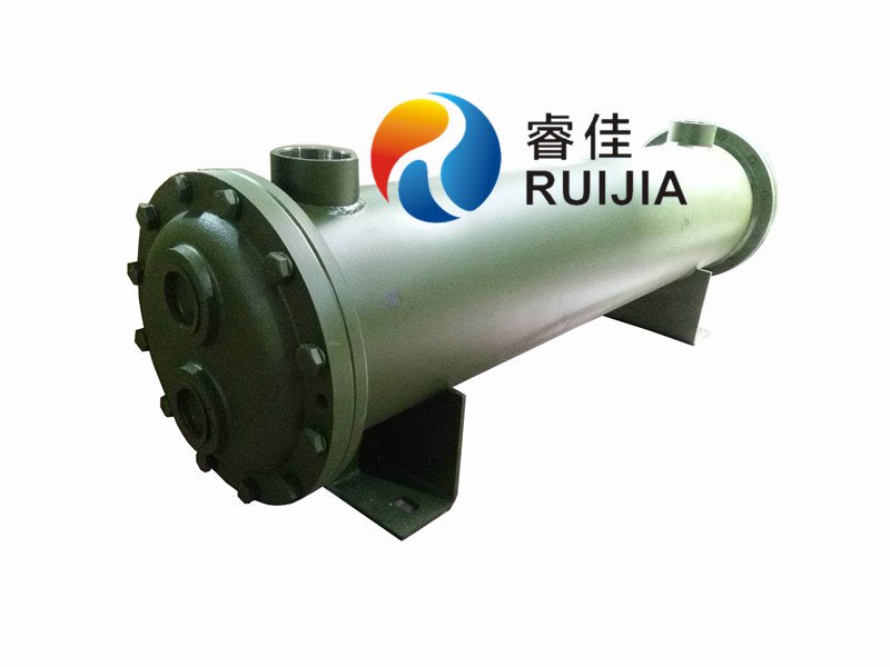 <font color='red'>水冷式液壓油散熱器</font>材料和工藝的選擇