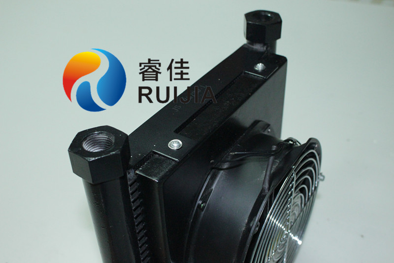 【廣東】數(shù)控機床<font color='red'>液壓油散熱器</font>AJ0510
