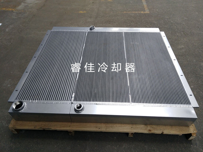 【冷卻器廠家】非標(biāo)定做<font color='red'>空壓機(jī)散熱器</font>