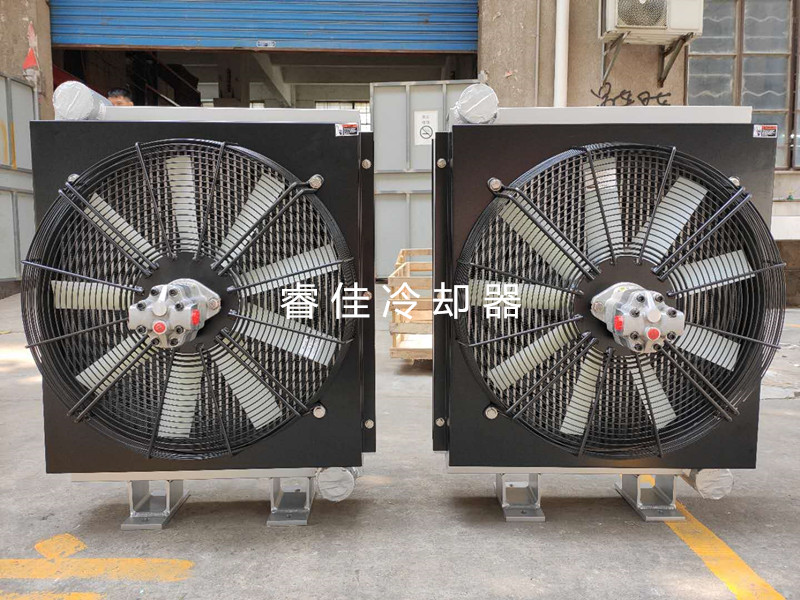 【內蒙古】定做鉆機<font color='red'>液壓油散熱器</font>
