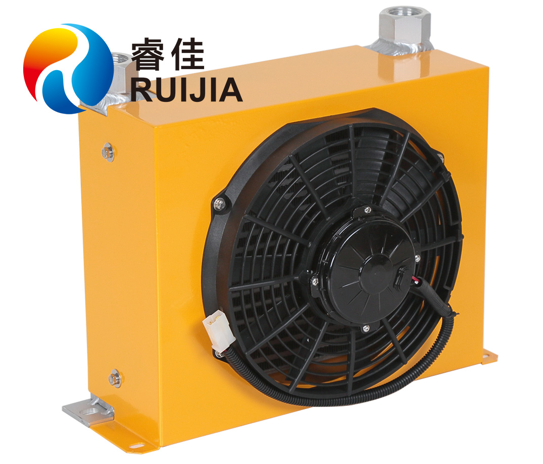 環(huán)衛(wèi)車<font color='red'>液壓油散熱器</font>RJ-305