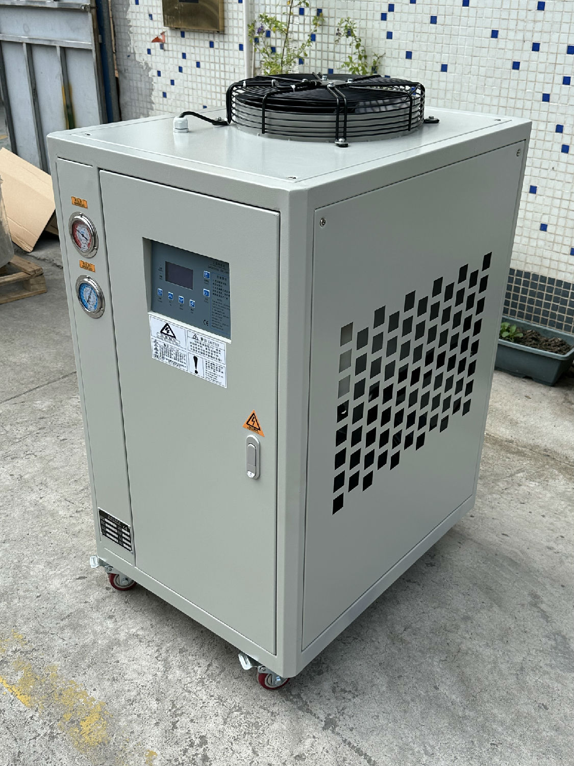 冷水機(jī)產(chǎn)品打包發(fā)貨 冷水機(jī)產(chǎn)品打包發(fā)貨