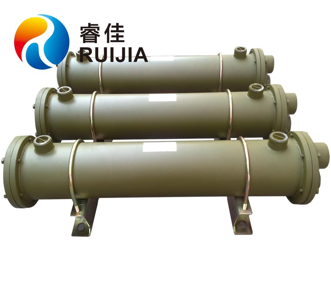 注塑機要冷卻用風(fēng)冷器好還是水<font color='red'>冷卻器</font>好？