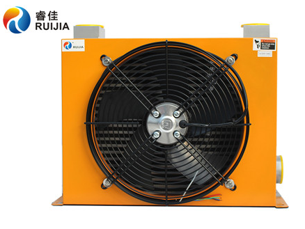 【<font color='red'>液壓油冷卻器</font>】農(nóng)業(yè)機(jī)械液壓系統(tǒng)的養(yǎng)護(hù)